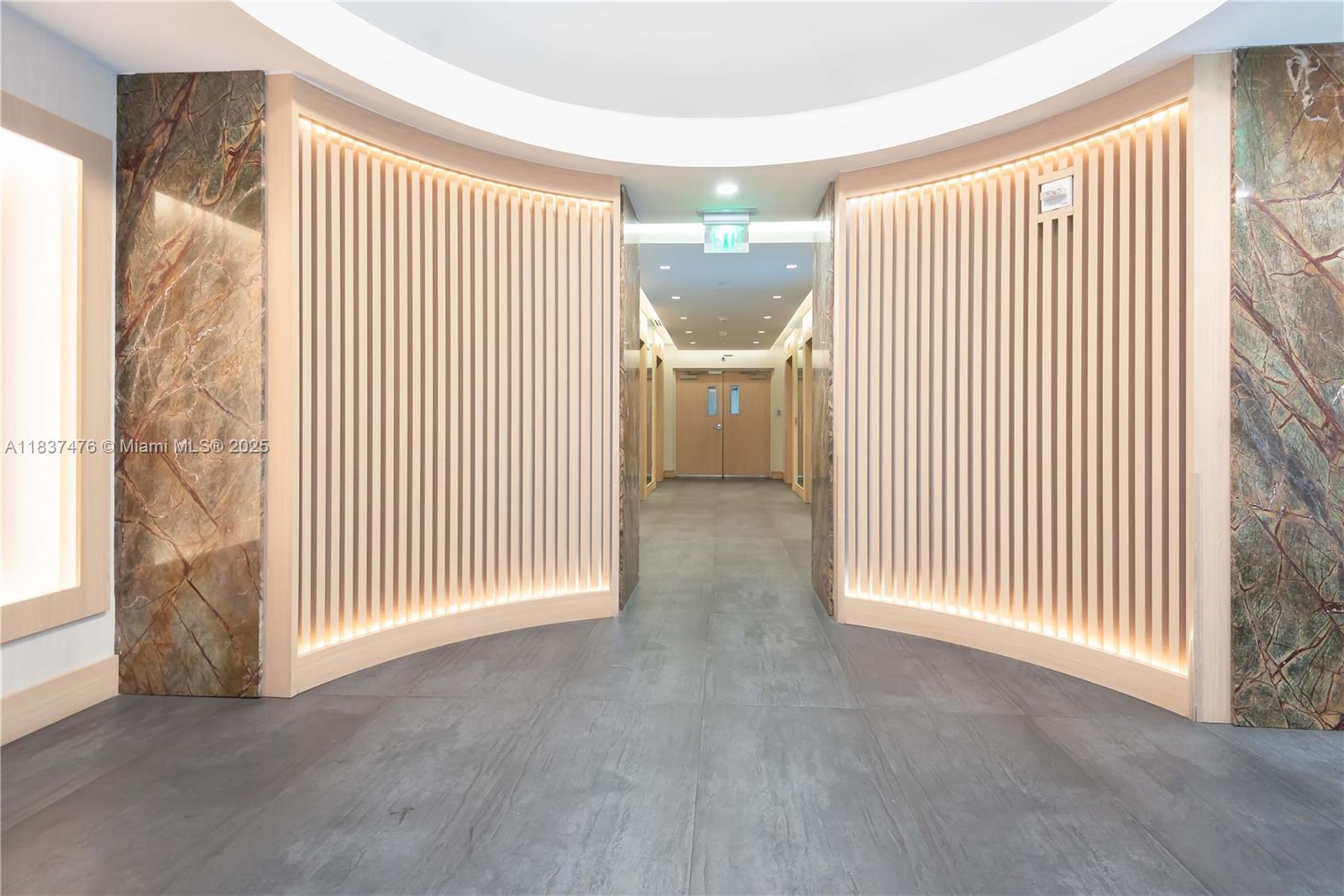 IVY CONDO - Residential