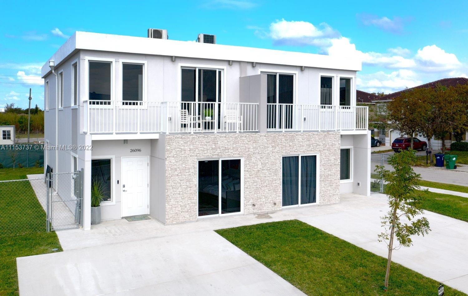VITRAN AT NARANJA ESTATES - Residential