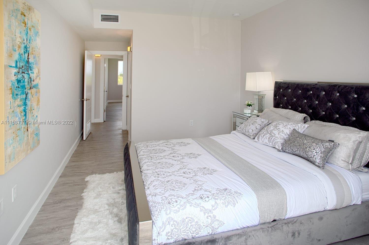 VITRAN AT NARANJA ESTATES - Residential