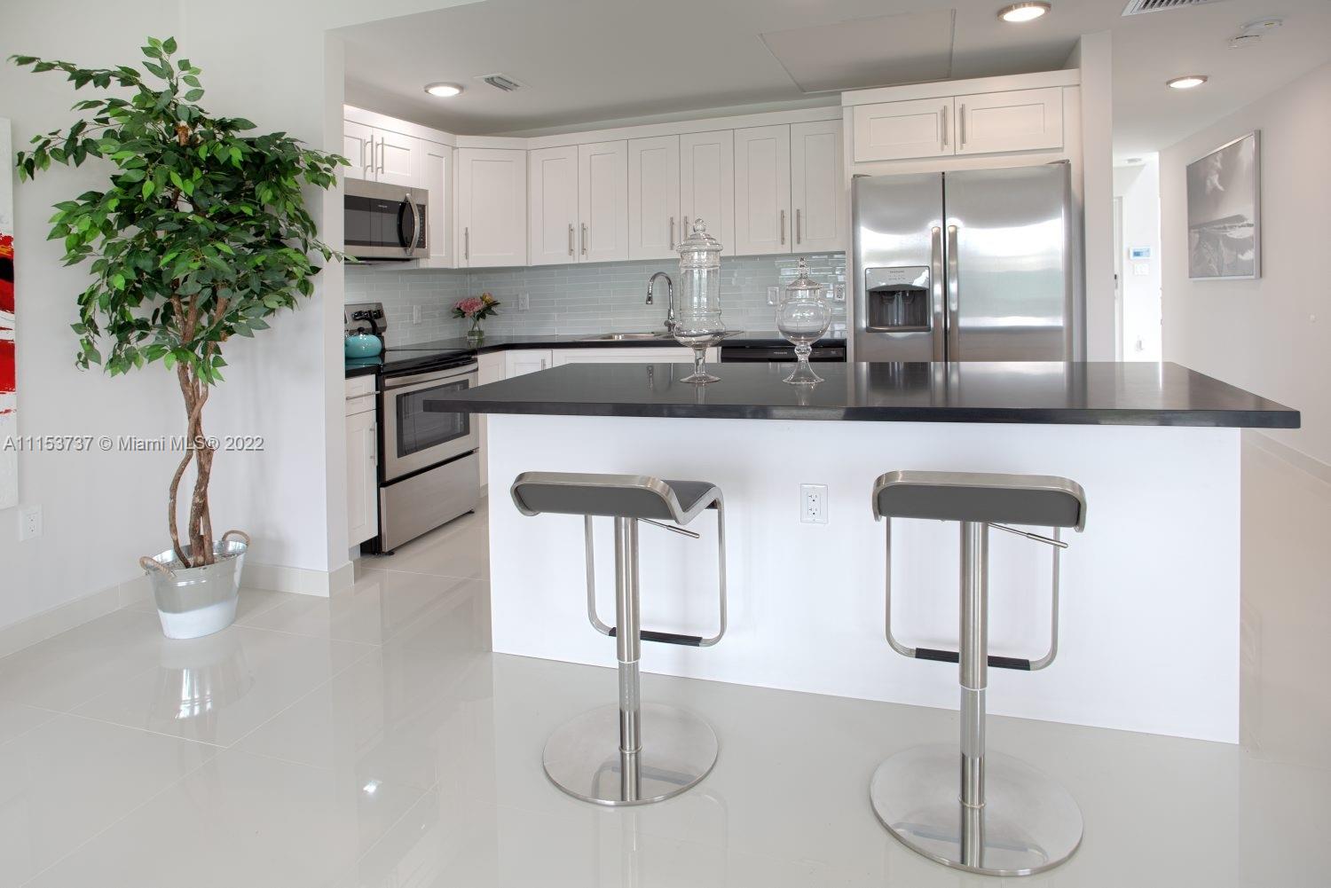 VITRAN AT NARANJA ESTATES - Residential
