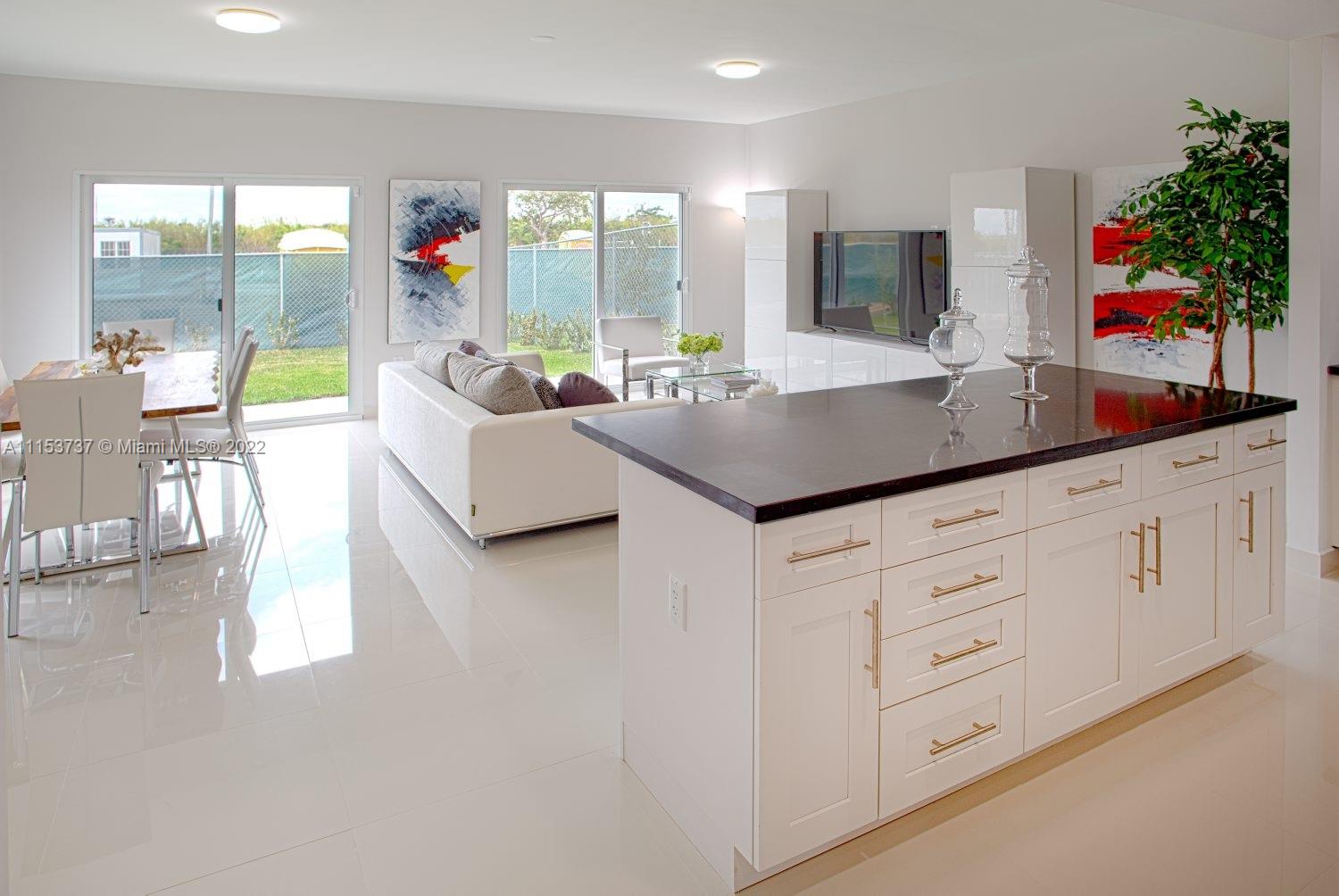 VITRAN AT NARANJA ESTATES - Residential