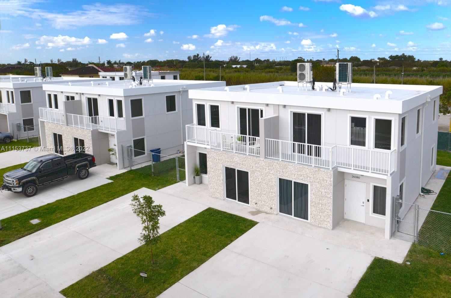 VITRAN AT NARANJA ESTATES - Residential