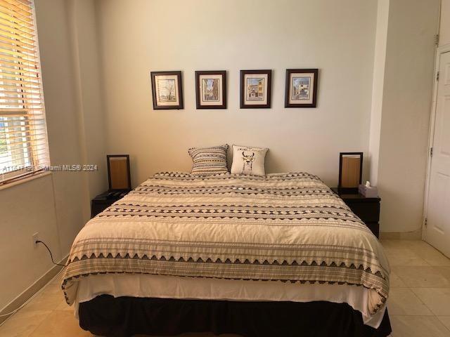 THE PLAZA OF BAL HARBOUR - Residential Lease