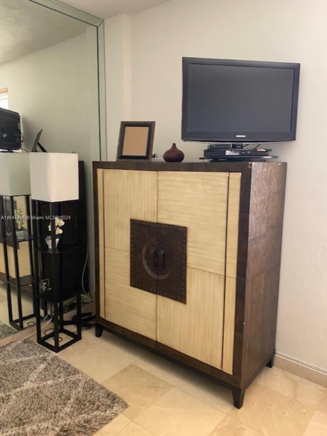 THE PLAZA OF BAL HARBOUR - Residential Lease