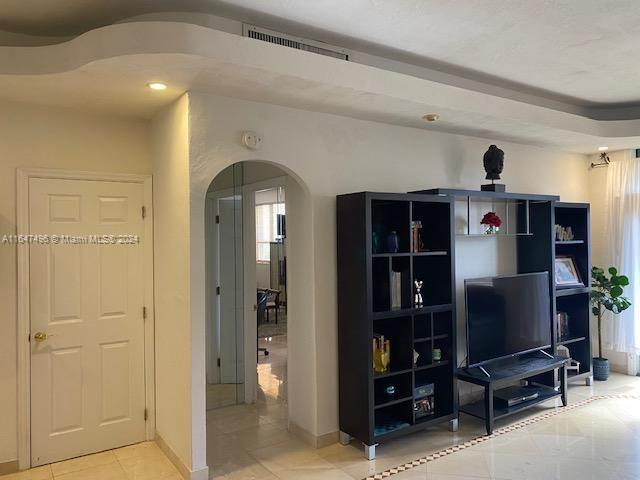 THE PLAZA OF BAL HARBOUR - Residential Lease