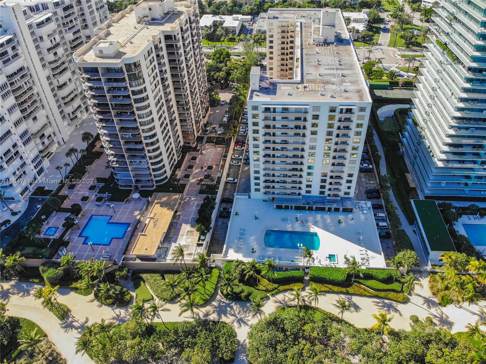 THE PLAZA OF BAL HARBOUR - Residential Lease