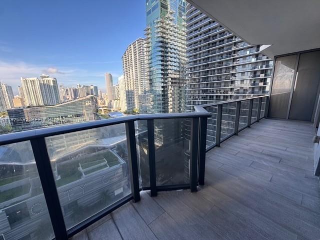 BRICKELL HEIGHTS EAST CON - Residential Lease