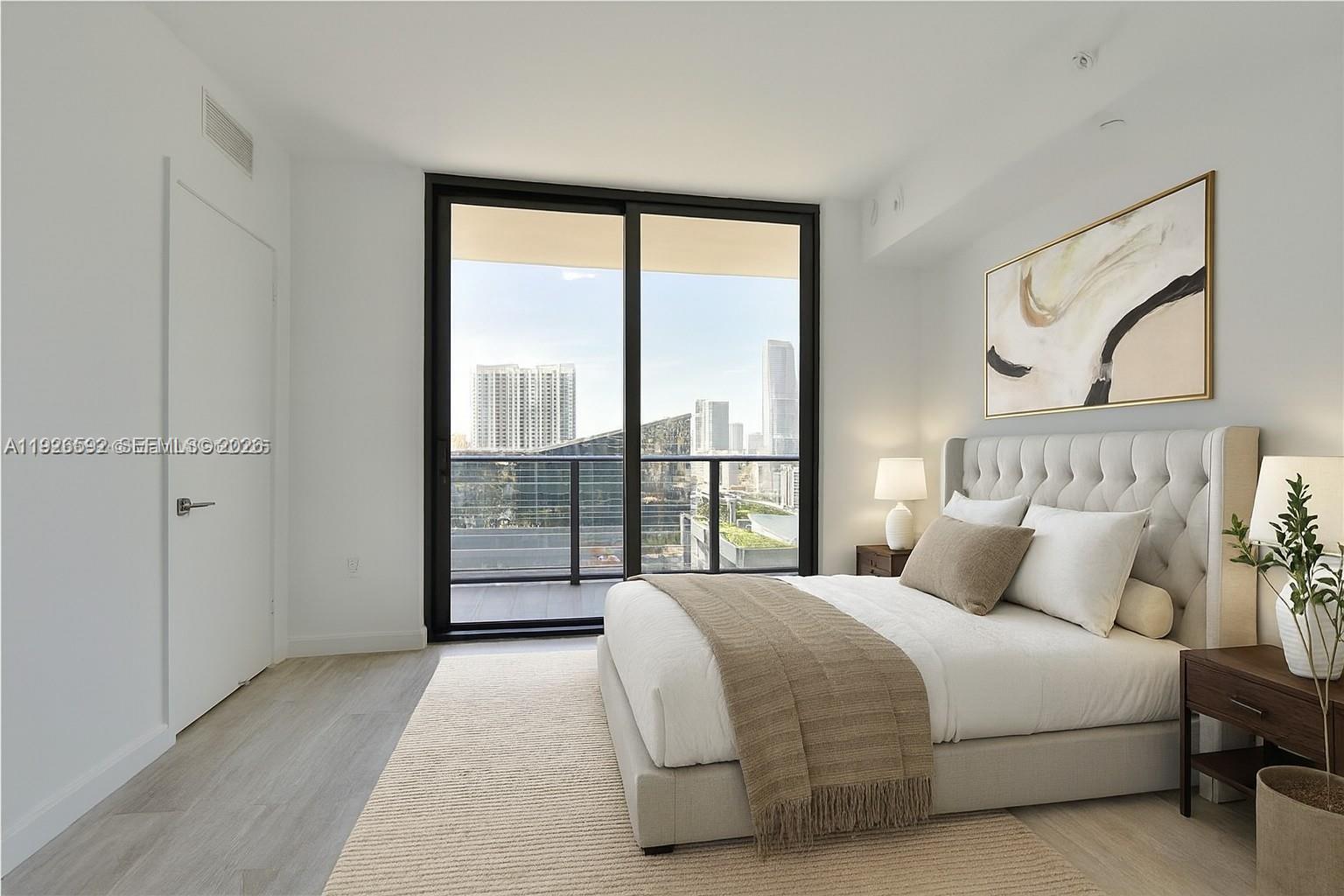 BRICKELL HEIGHTS EAST CON - Residential Lease