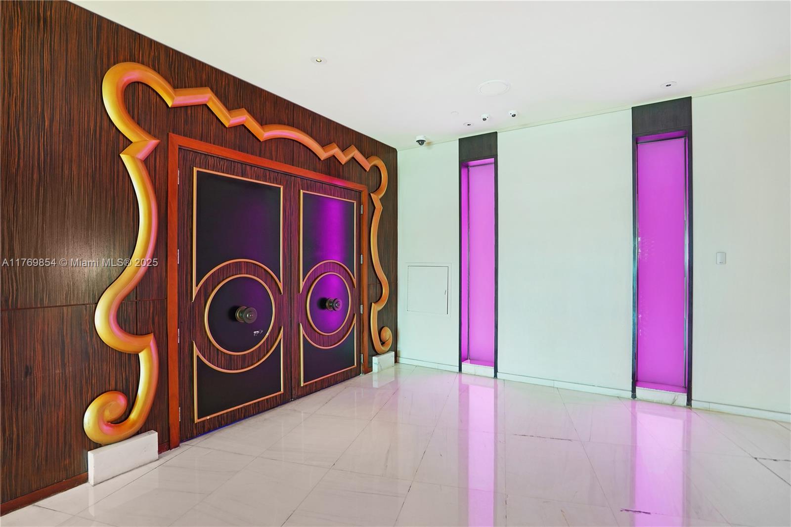 FONTAINEBLEAU II CONDO - Residential