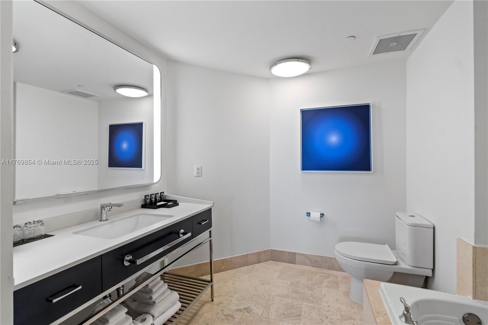 FONTAINEBLEAU II CONDO - Residential