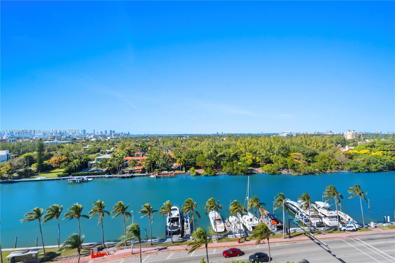 FONTAINEBLEAU II CONDO - Residential