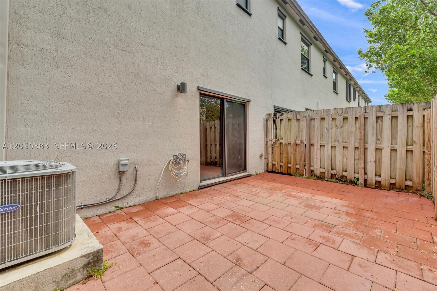 VIA VENTURA NEIGHBORHOOD - Residential