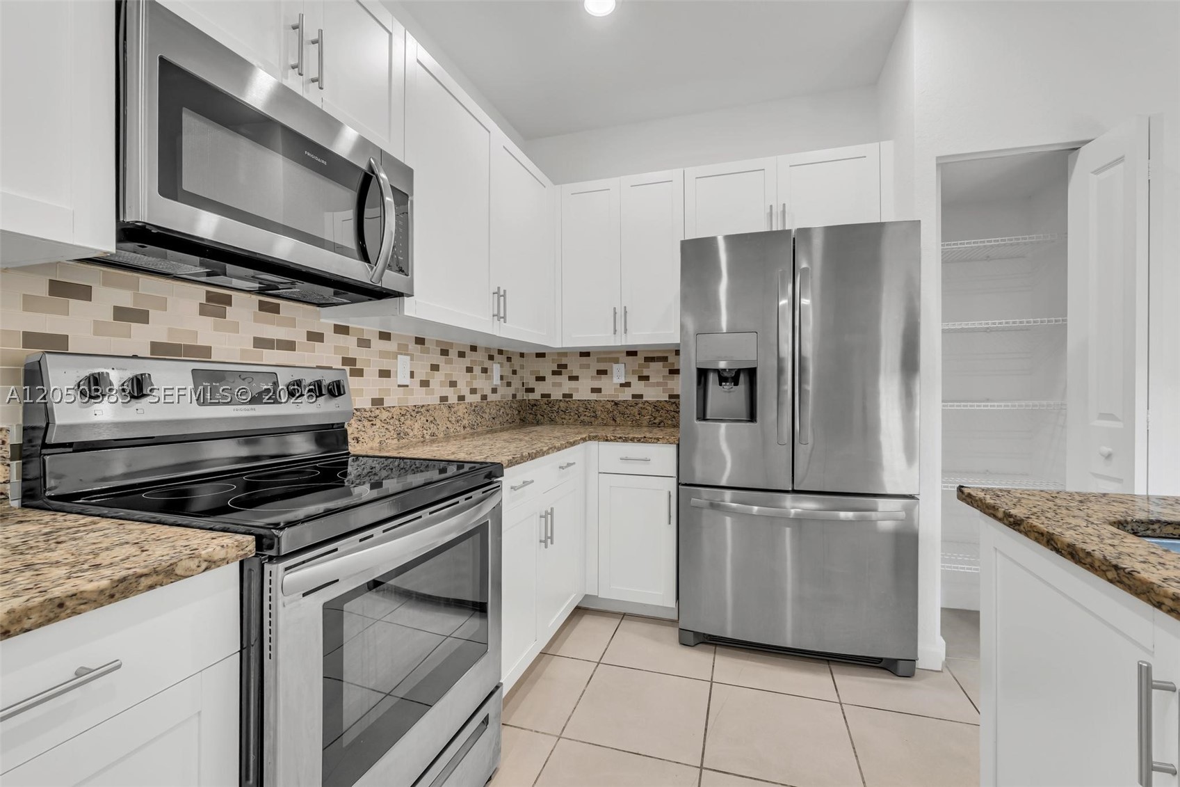 VIA VENTURA NEIGHBORHOOD - Residential