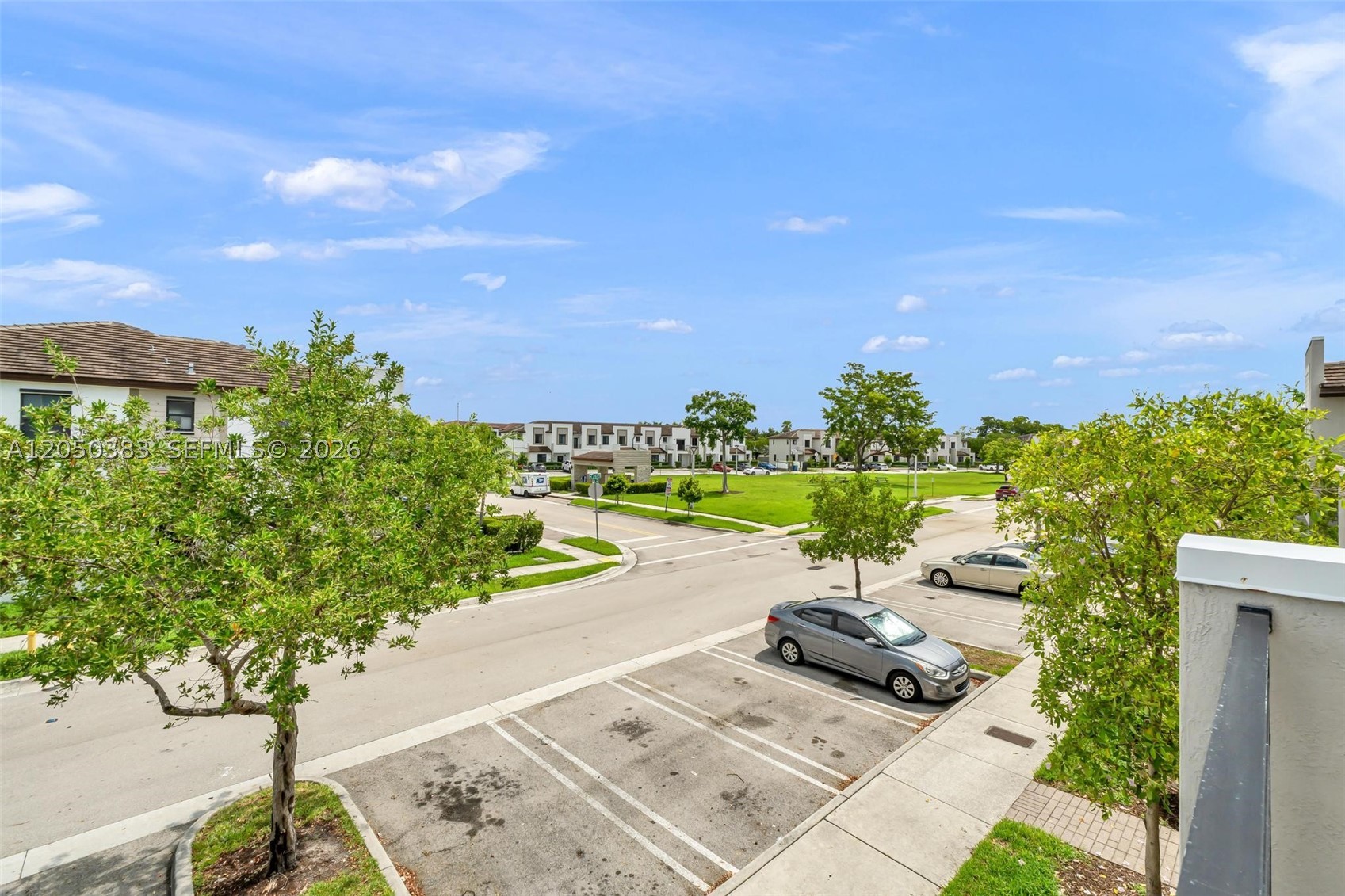 VIA VENTURA NEIGHBORHOOD - Residential