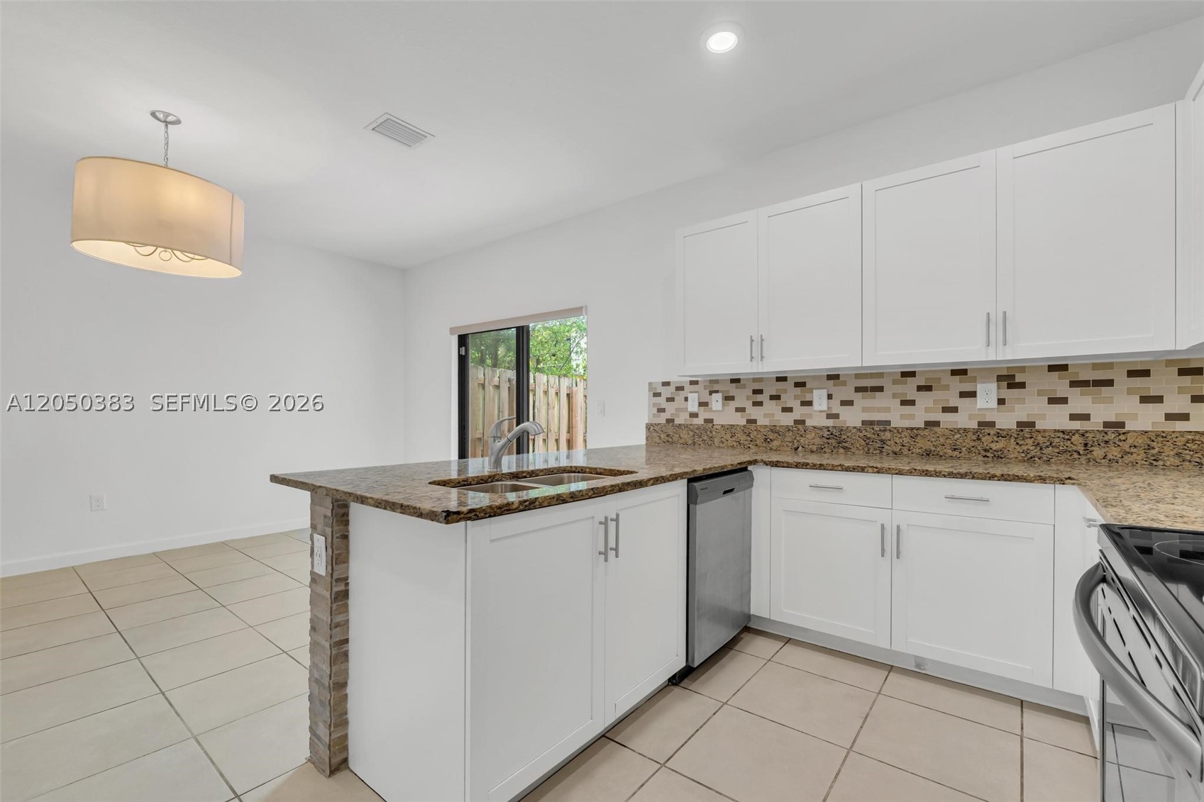 VIA VENTURA NEIGHBORHOOD - Residential