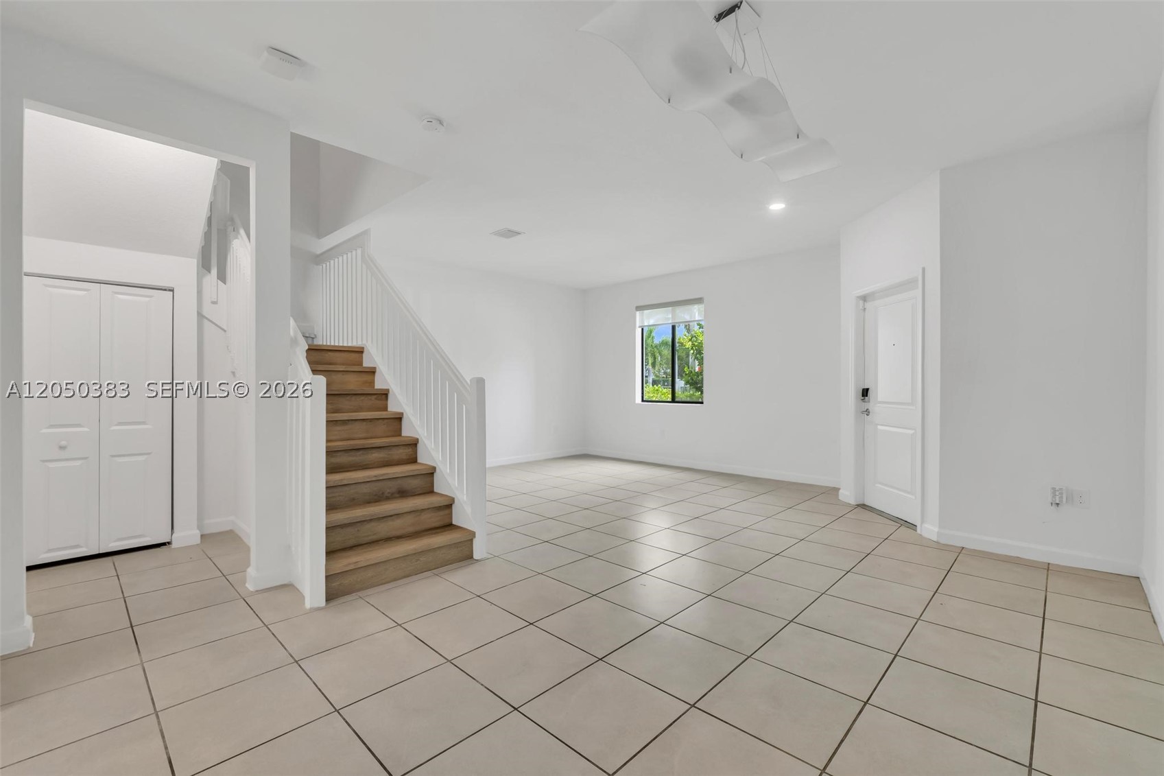 VIA VENTURA NEIGHBORHOOD - Residential