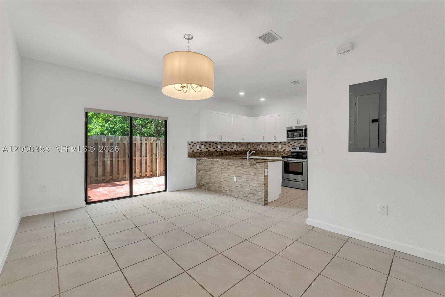 VIA VENTURA NEIGHBORHOOD - Residential
