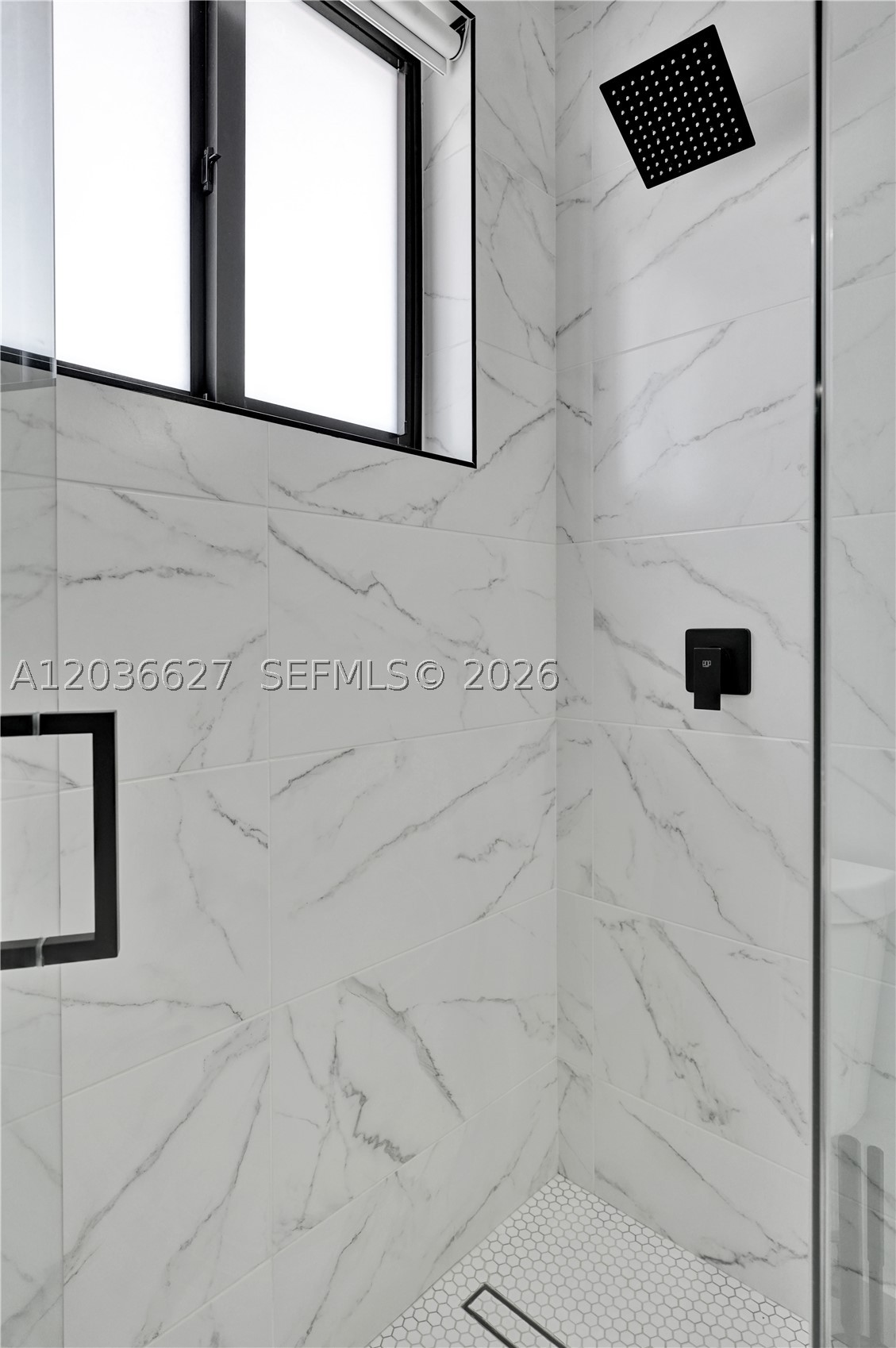 LYNDALE 2ND ADDN - Residential
