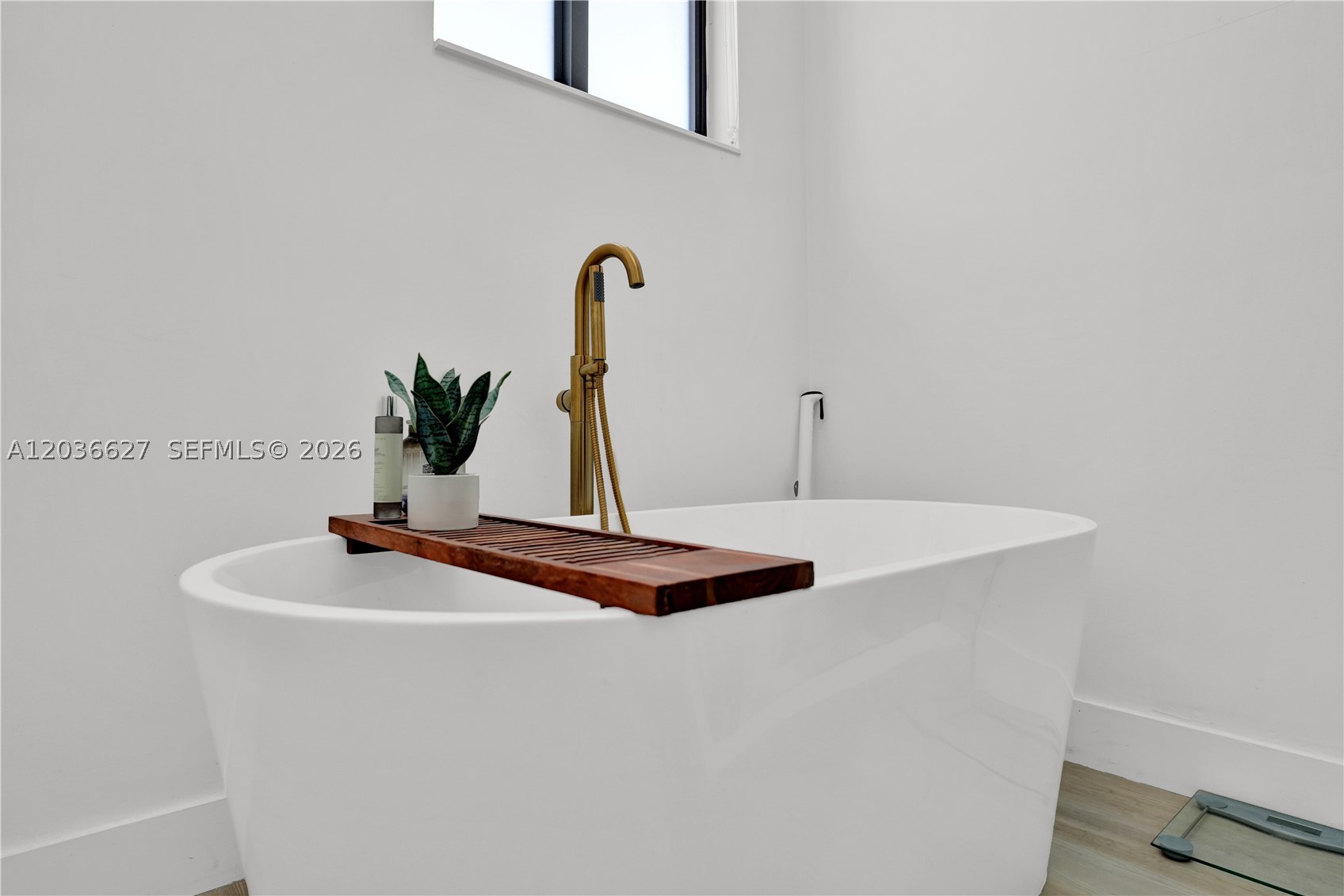 LYNDALE 2ND ADDN - Residential