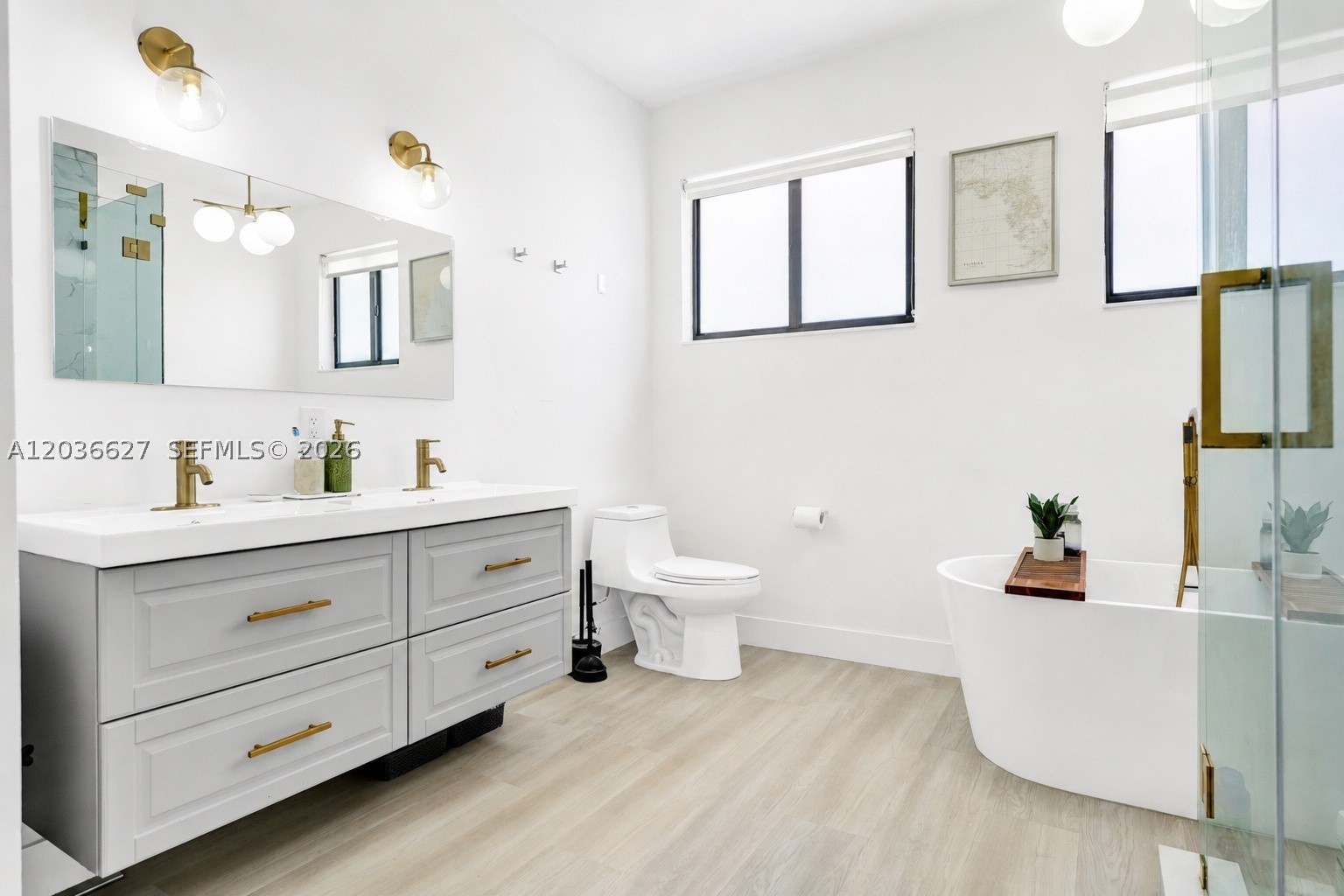 LYNDALE 2ND ADDN - Residential