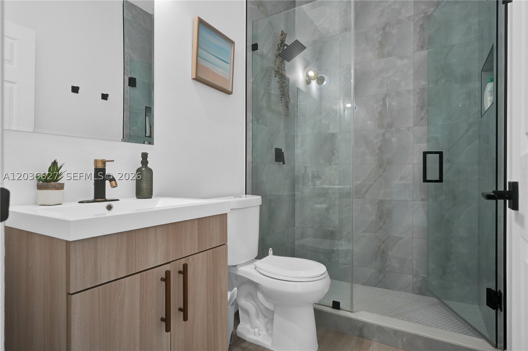 LYNDALE 2ND ADDN - Residential