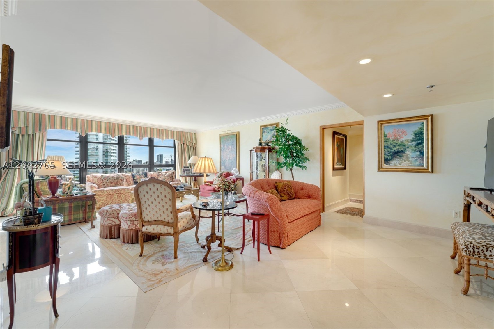 NINE ISLAND AVENUE CONDO - Residential