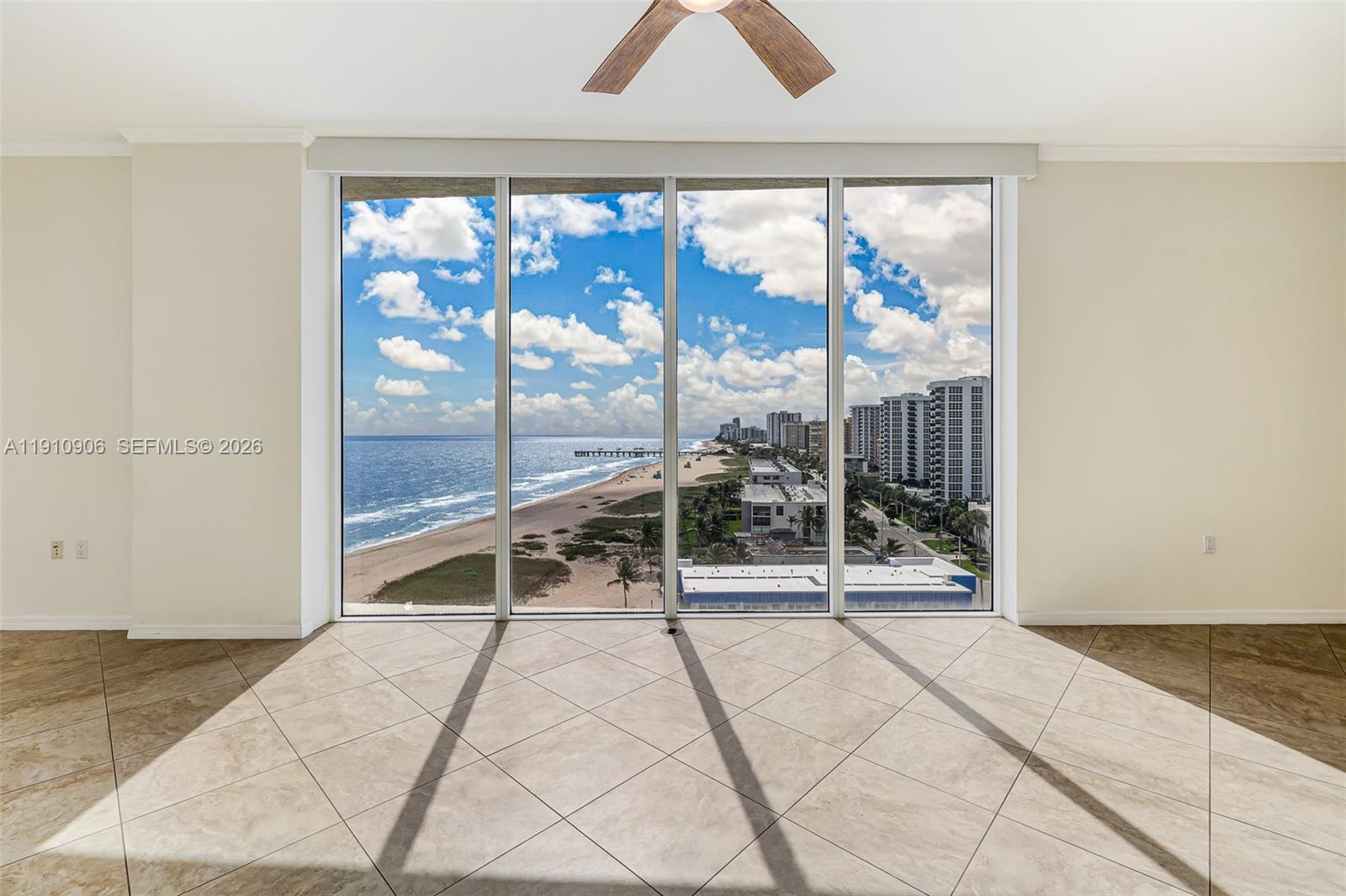 LUNA OCEAN RESIDENCES CON - Residential