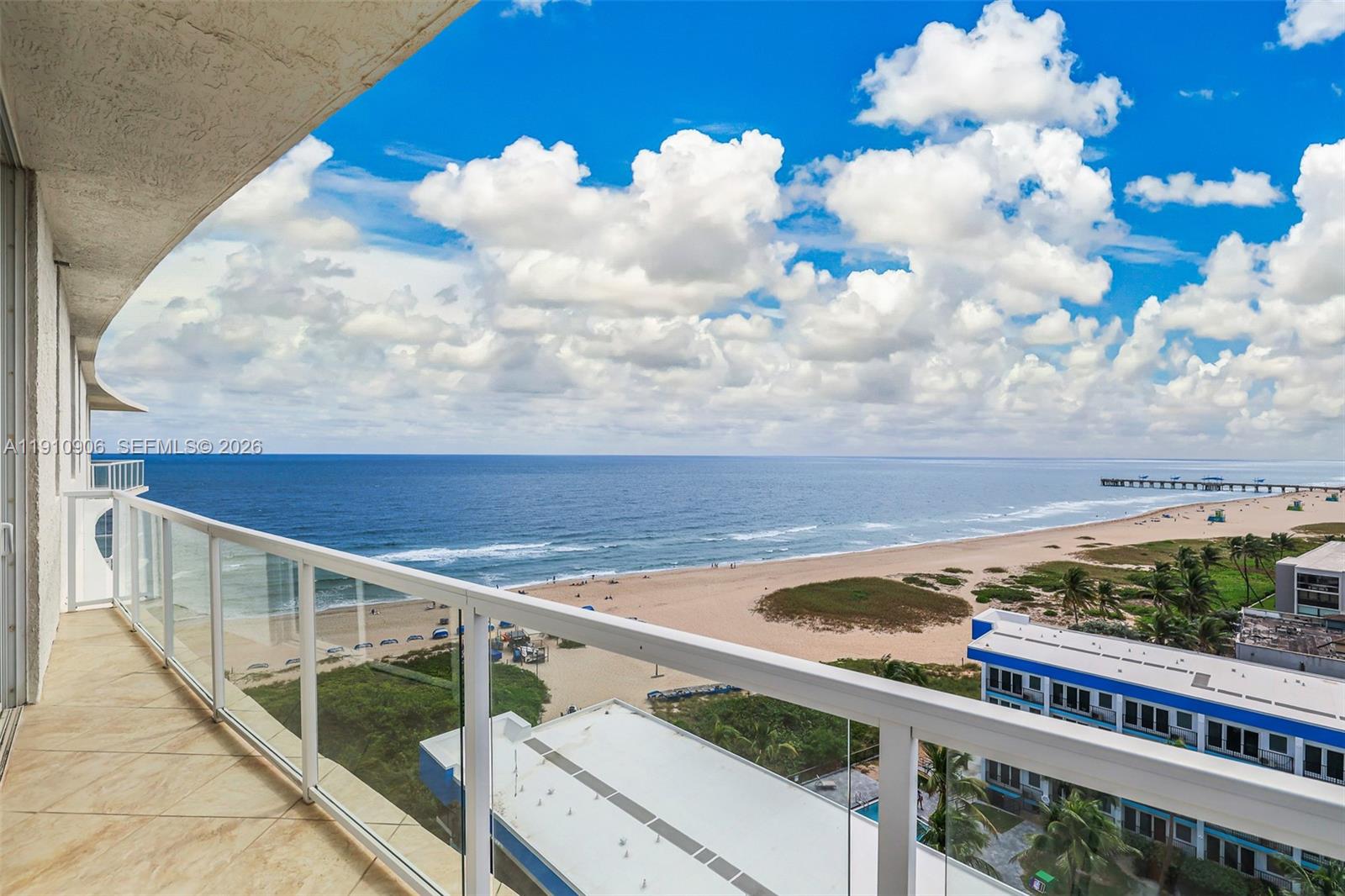LUNA OCEAN RESIDENCES CON - Residential