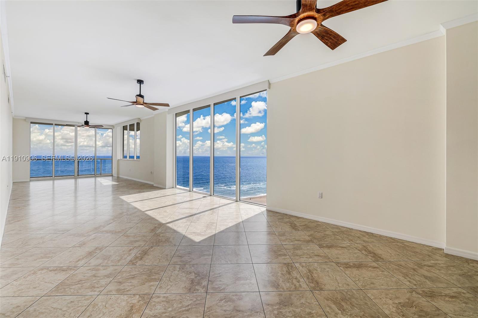 LUNA OCEAN RESIDENCES CON - Residential