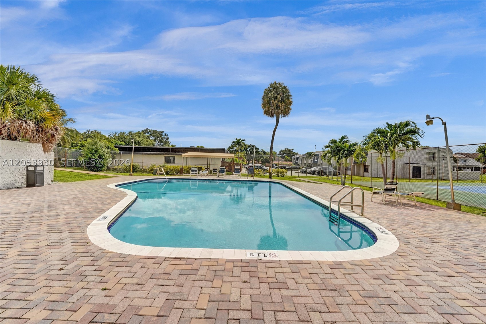 VILLAS OF SHERIDAN CONDO - Residential