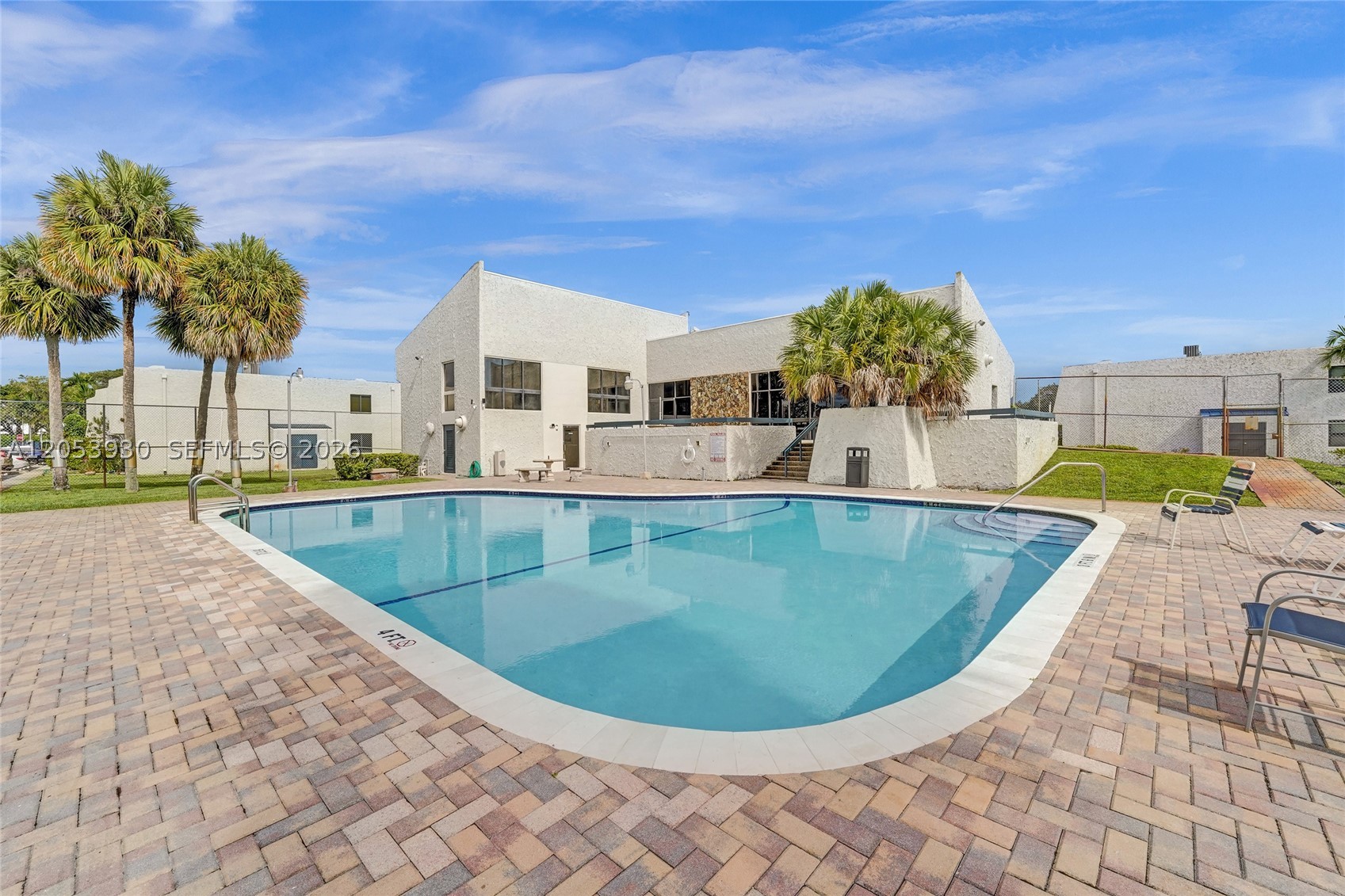 VILLAS OF SHERIDAN CONDO - Residential