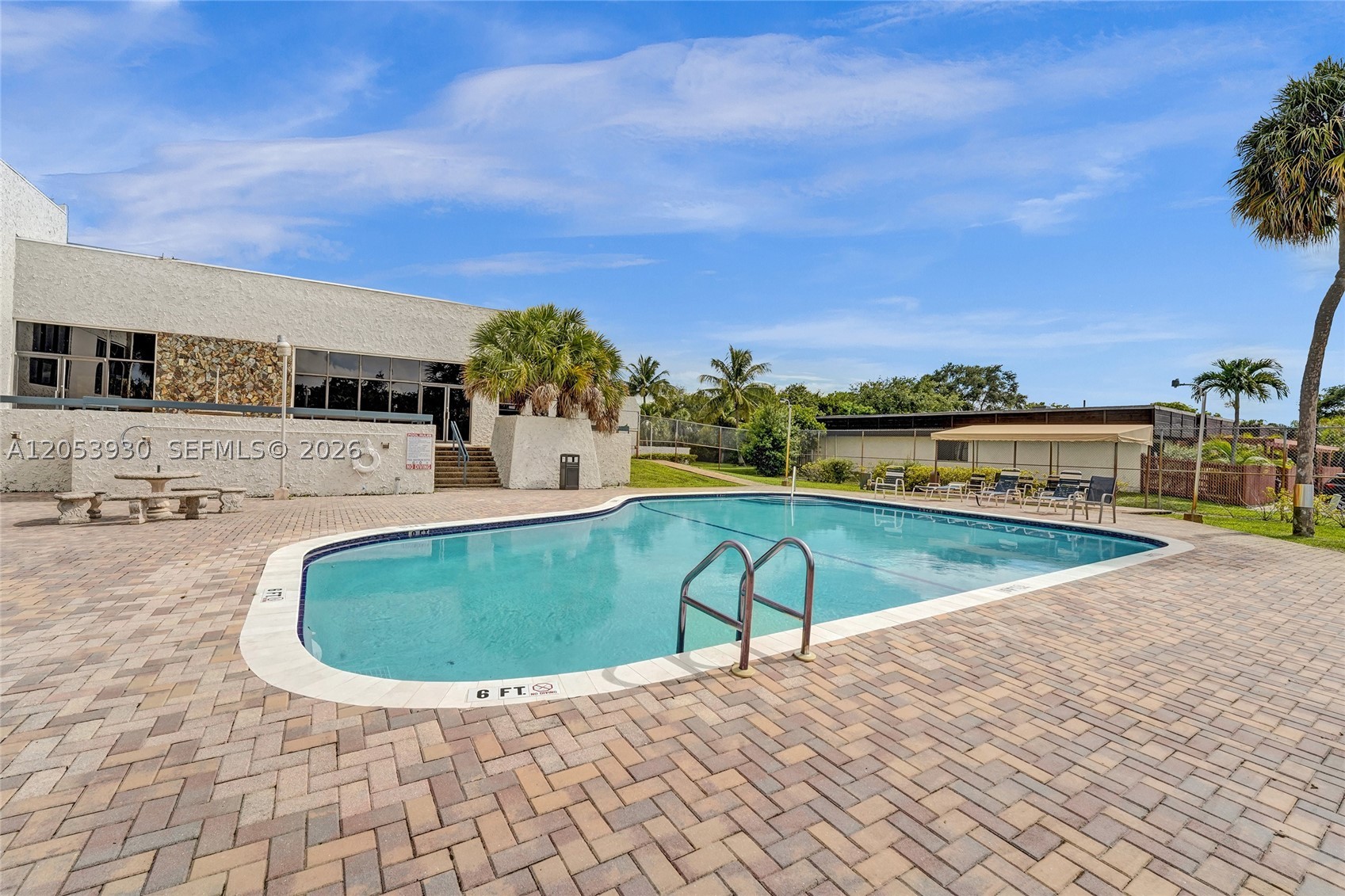 VILLAS OF SHERIDAN CONDO - Residential
