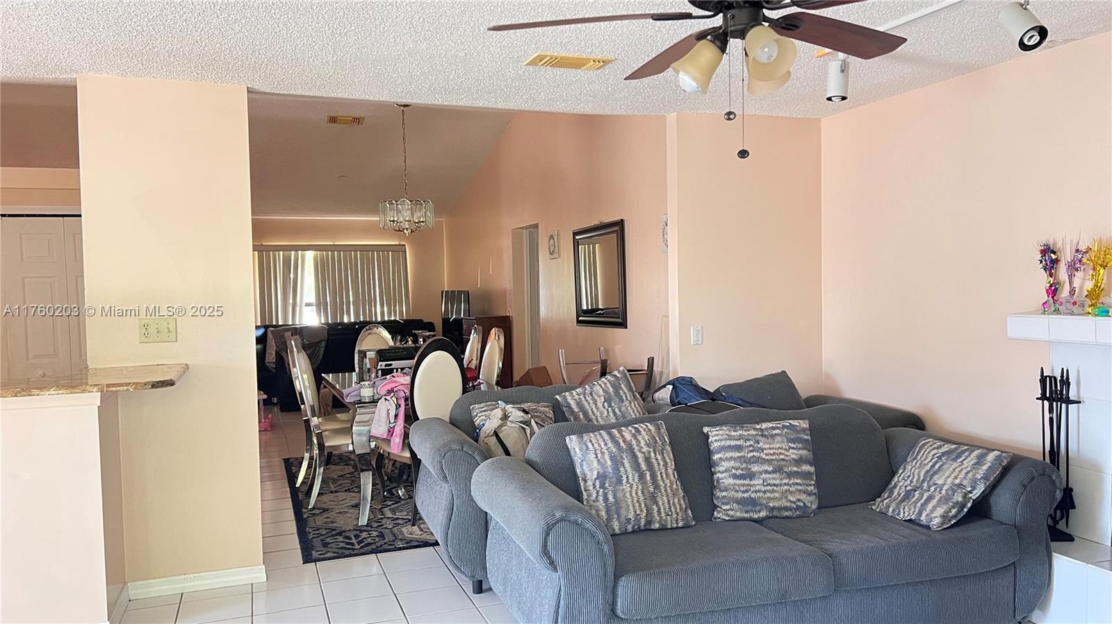 PORT ST LUCIE SECTION 10 - Residential Lease