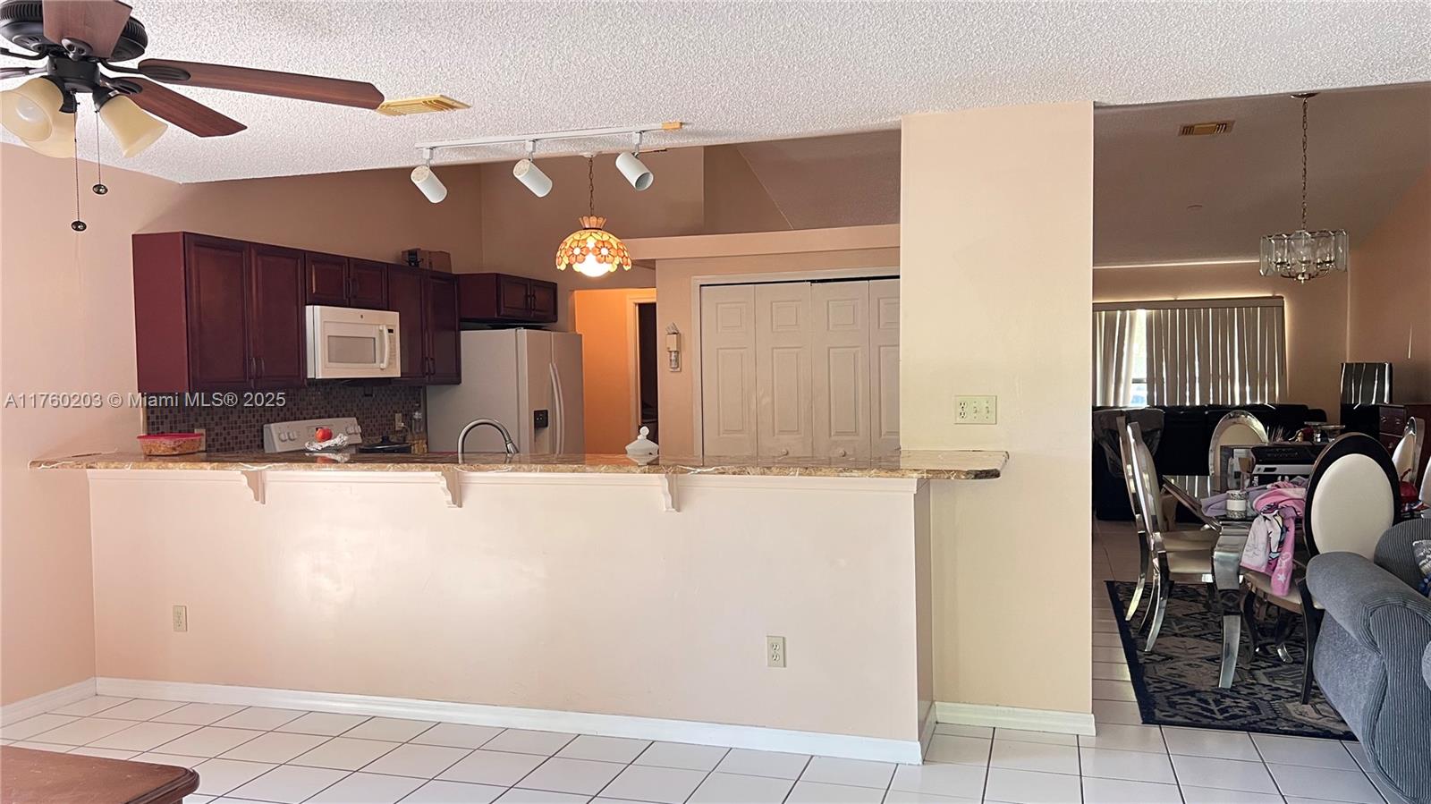 PORT ST LUCIE SECTION 10 - Residential Lease