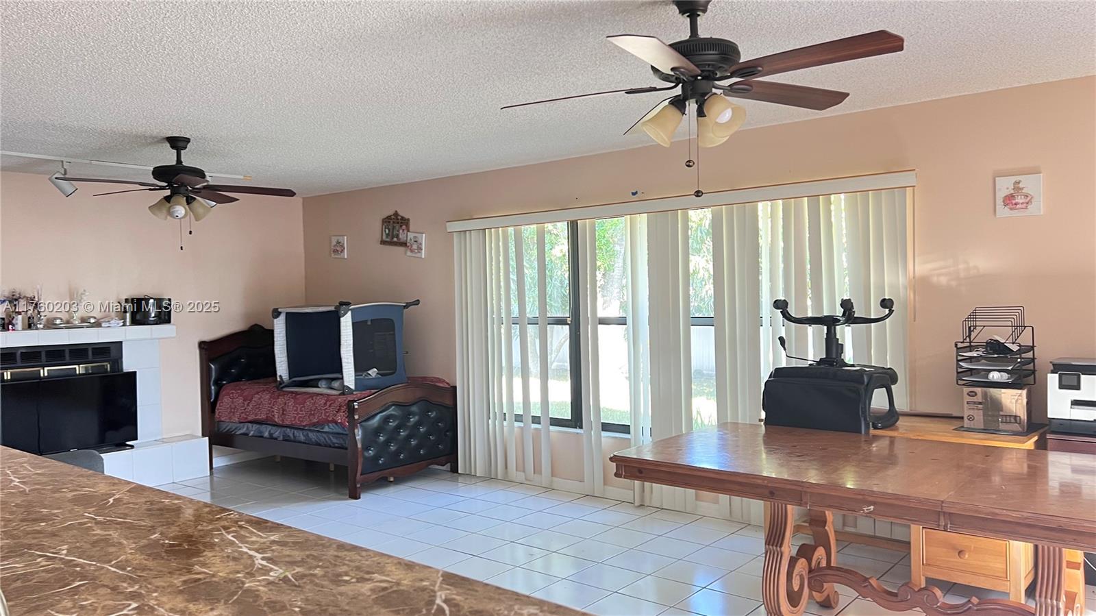 PORT ST LUCIE SECTION 10 - Residential Lease