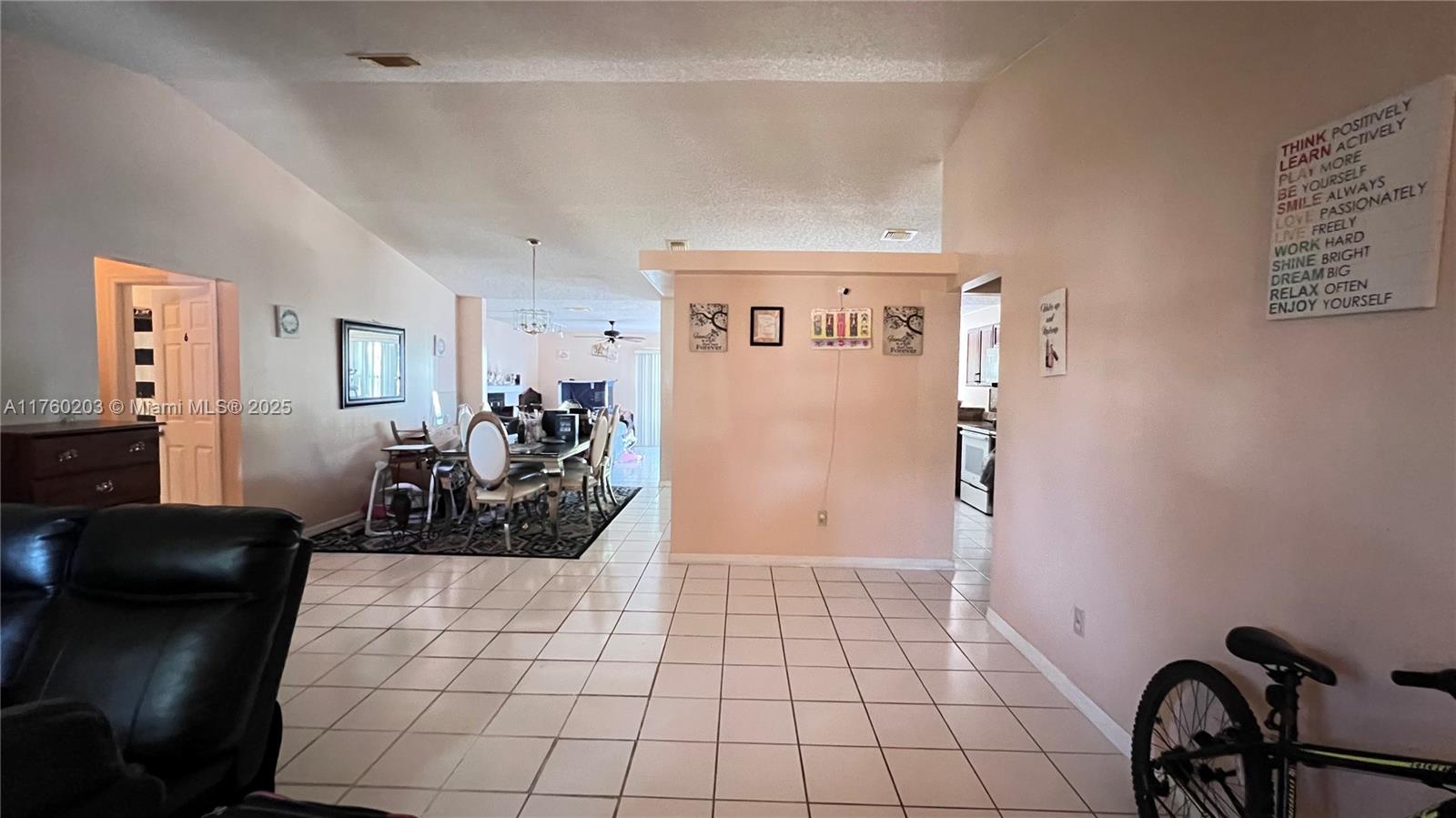 PORT ST LUCIE SECTION 10 - Residential Lease