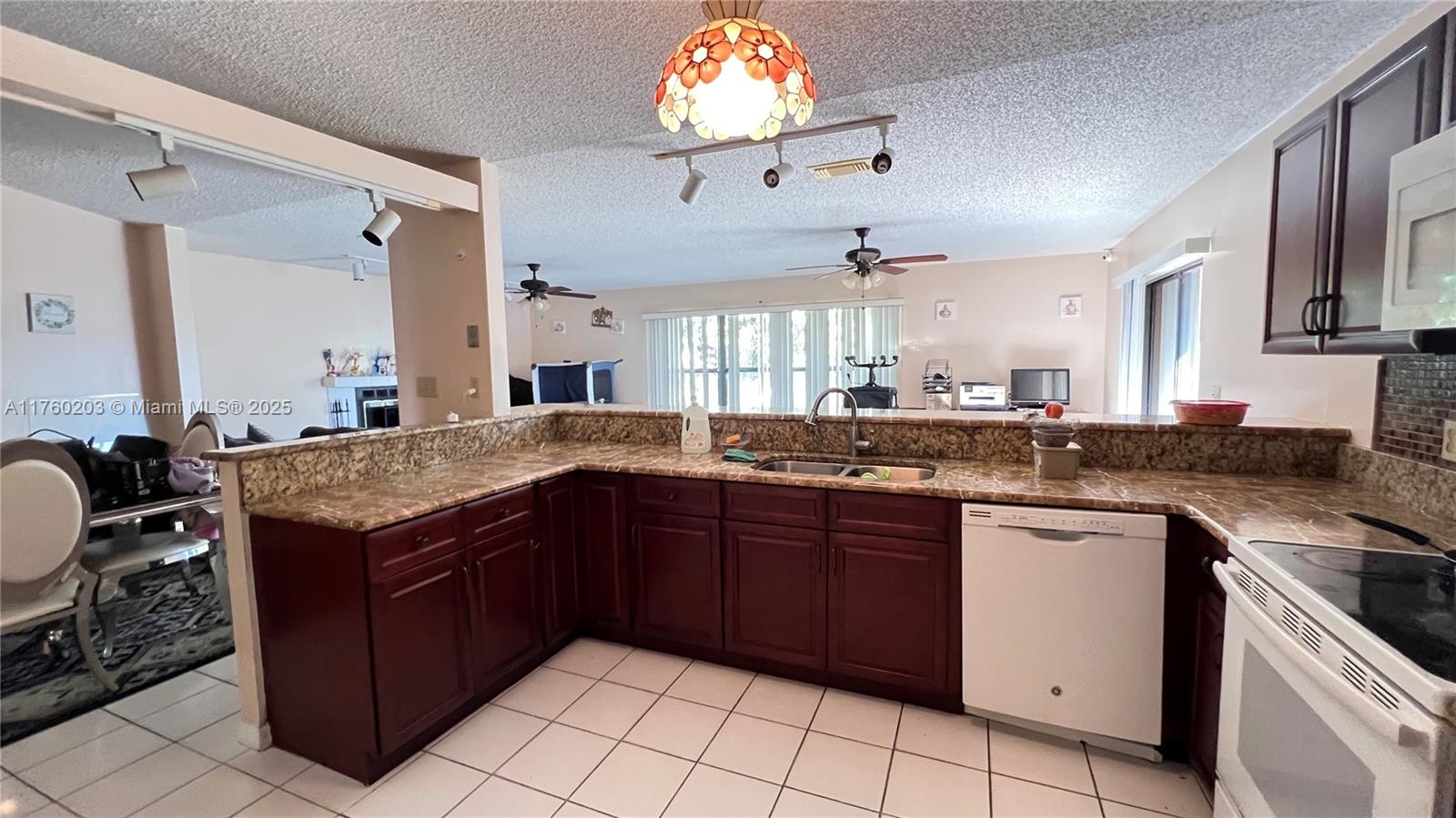 PORT ST LUCIE SECTION 10 - Residential Lease