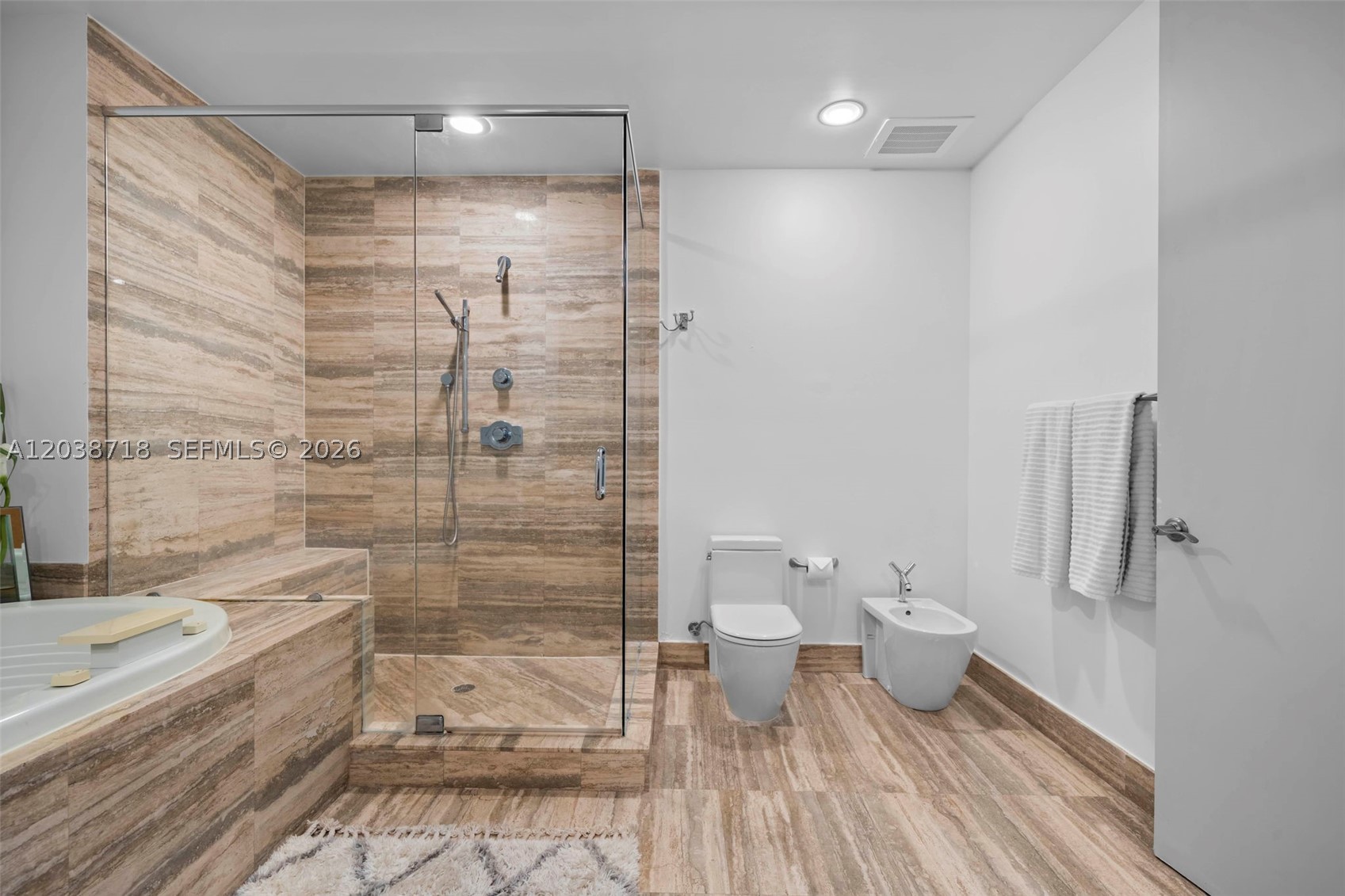 TDR TOWER II CONDO - Residential Lease