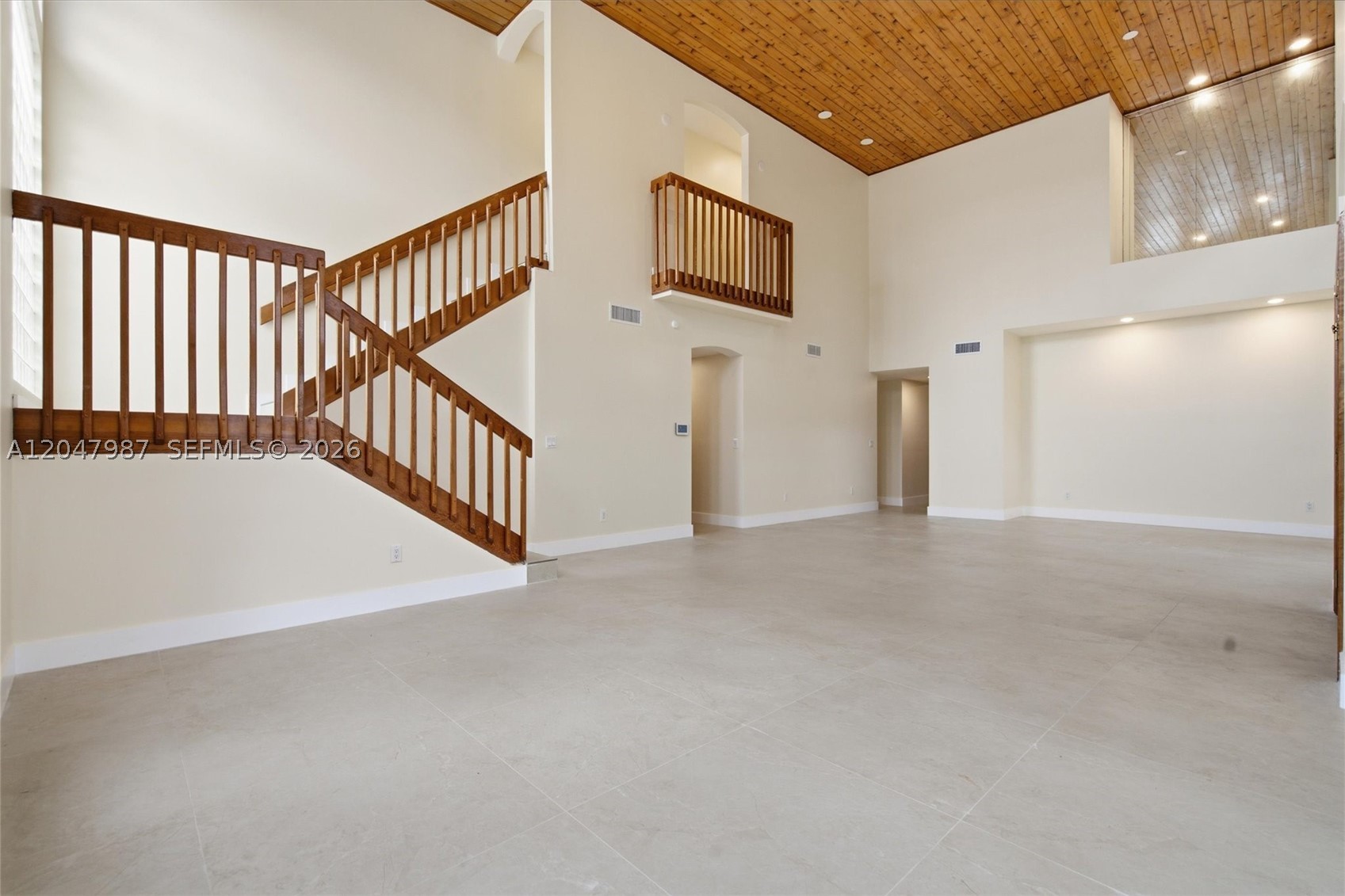 1ST ADDN TO ROYAL OAKS - Residential Lease