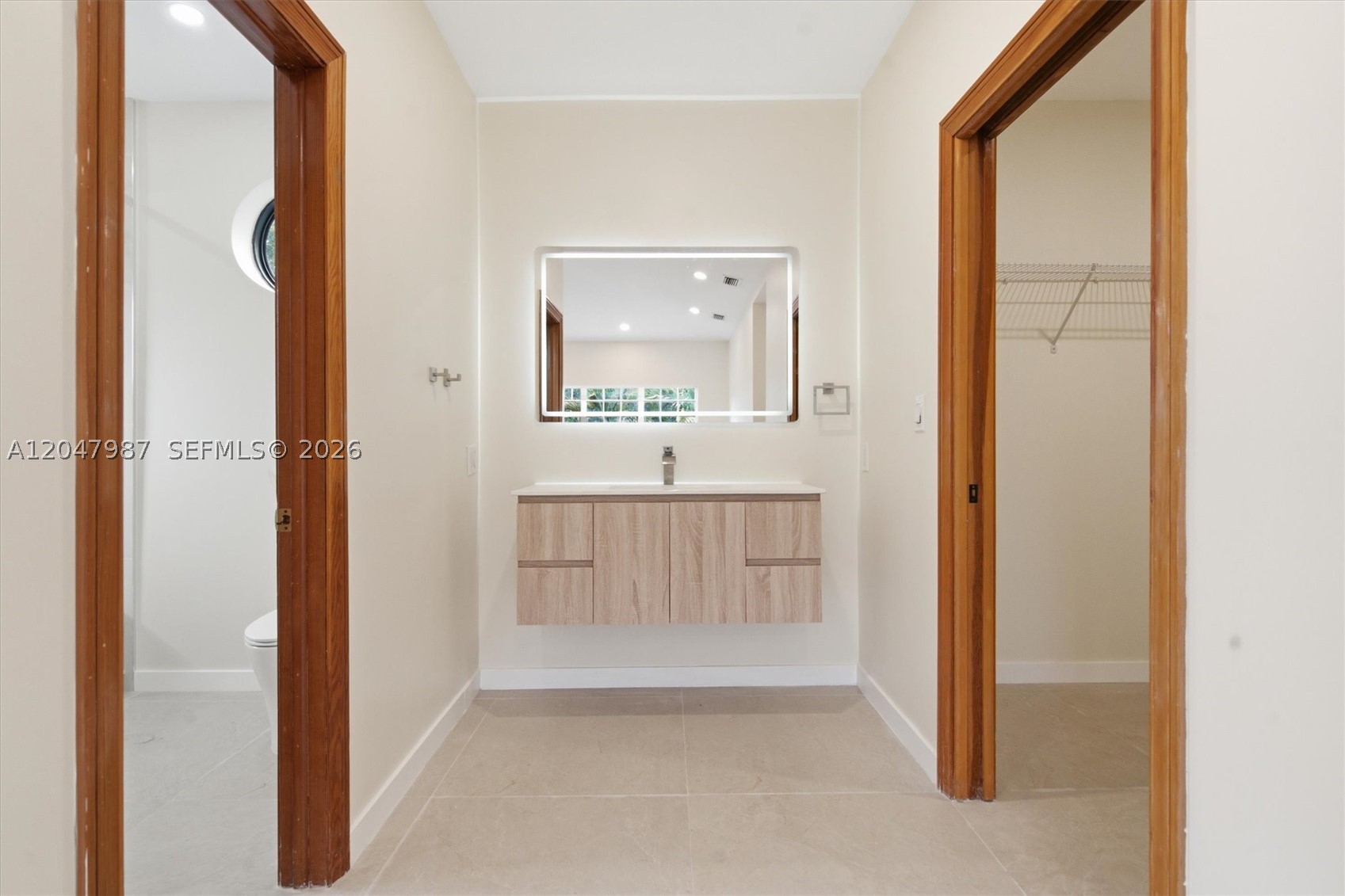 1ST ADDN TO ROYAL OAKS - Residential Lease