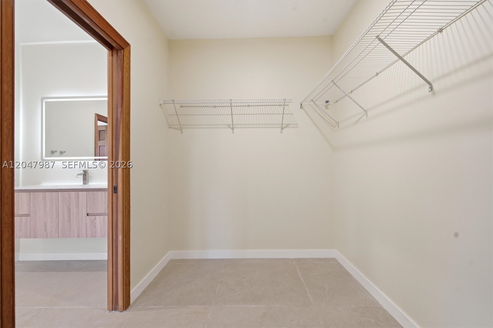 1ST ADDN TO ROYAL OAKS - Residential Lease