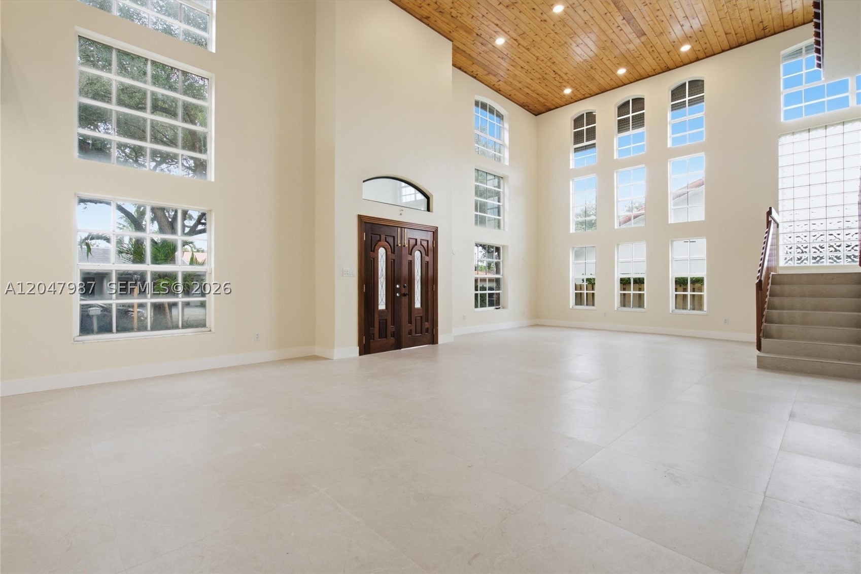 1ST ADDN TO ROYAL OAKS - Residential Lease