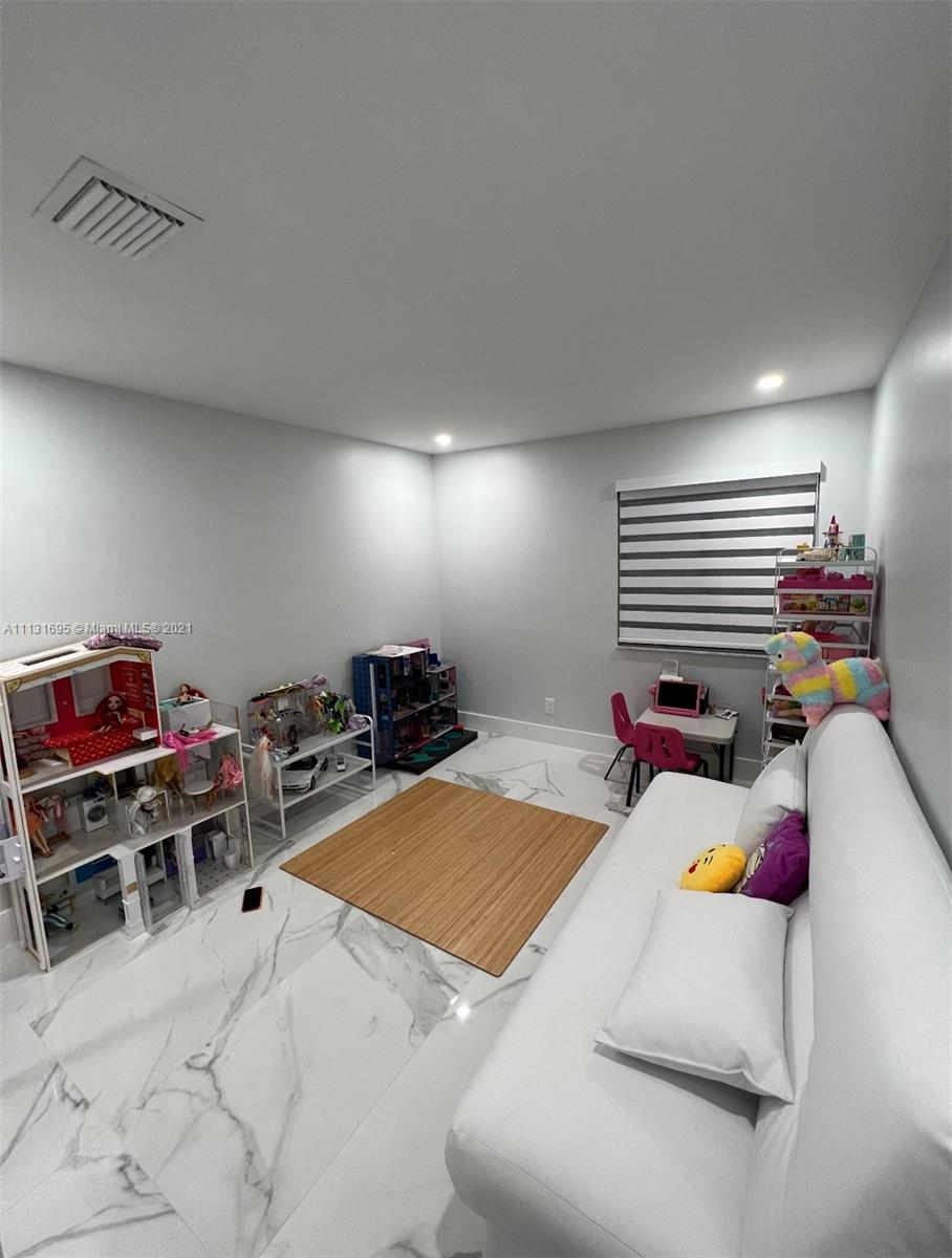 CENTEX-REPLAT OF A PORTIO - Residential