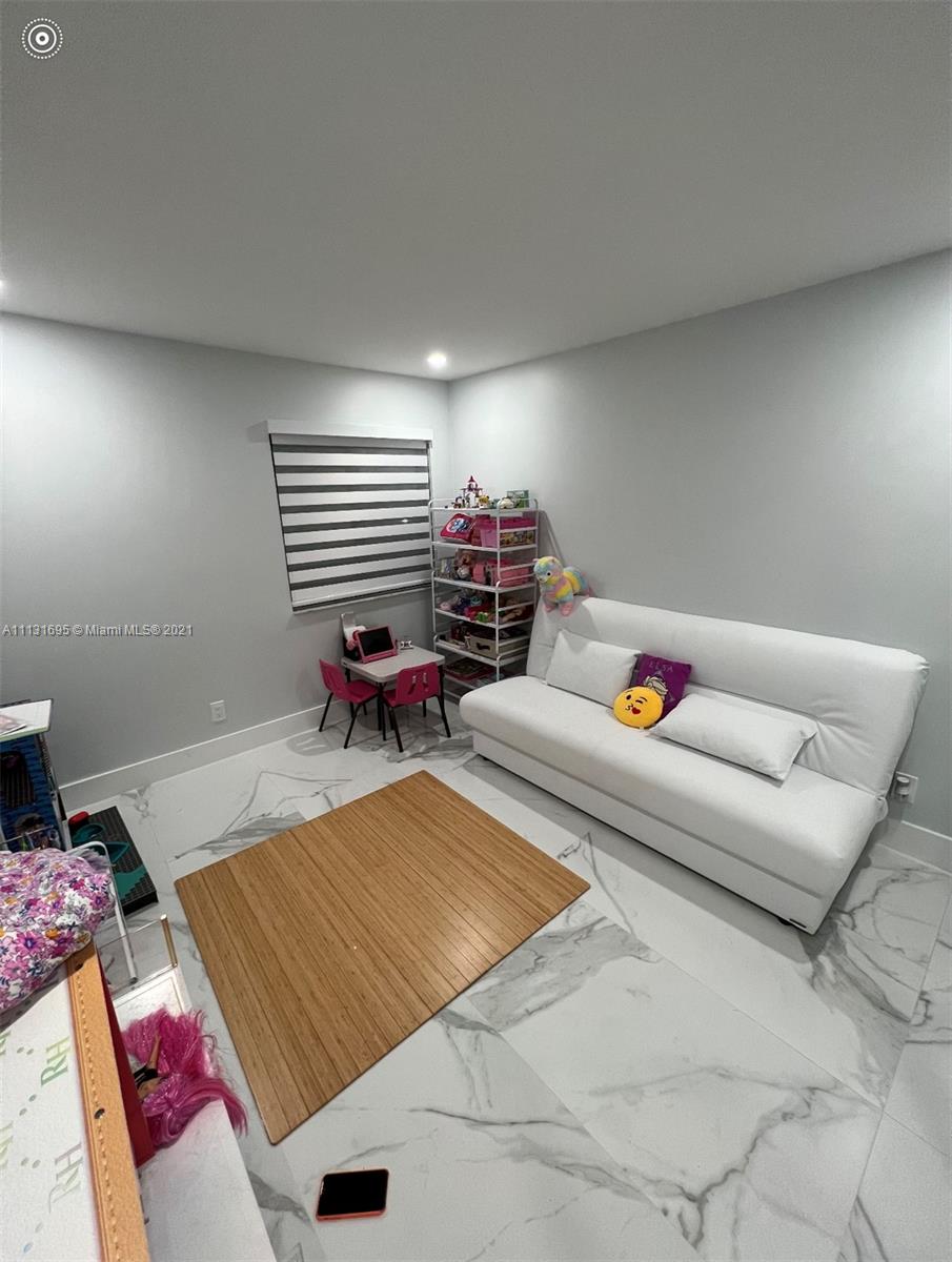 CENTEX-REPLAT OF A PORTIO - Residential