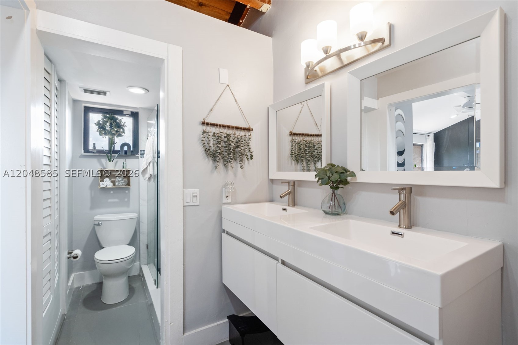 ARROWHEAD GOLF & TENNIS C - Residential