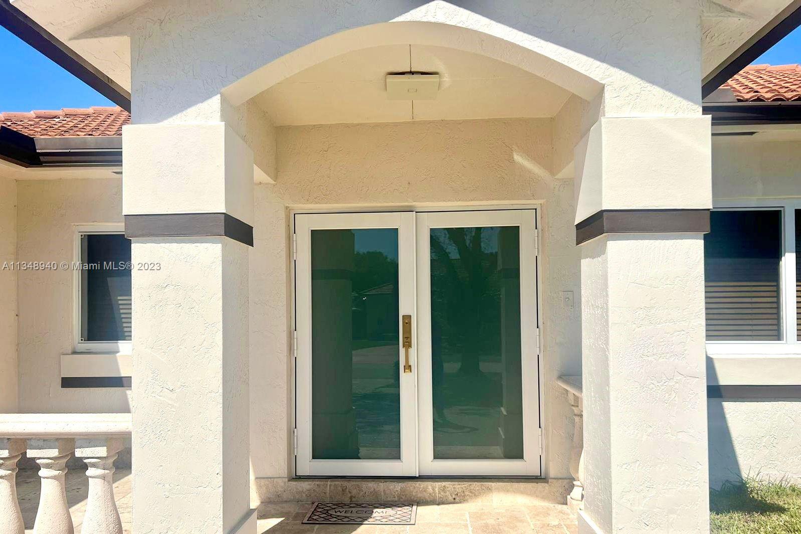PALM SPRING ESTATES - Residential Lease