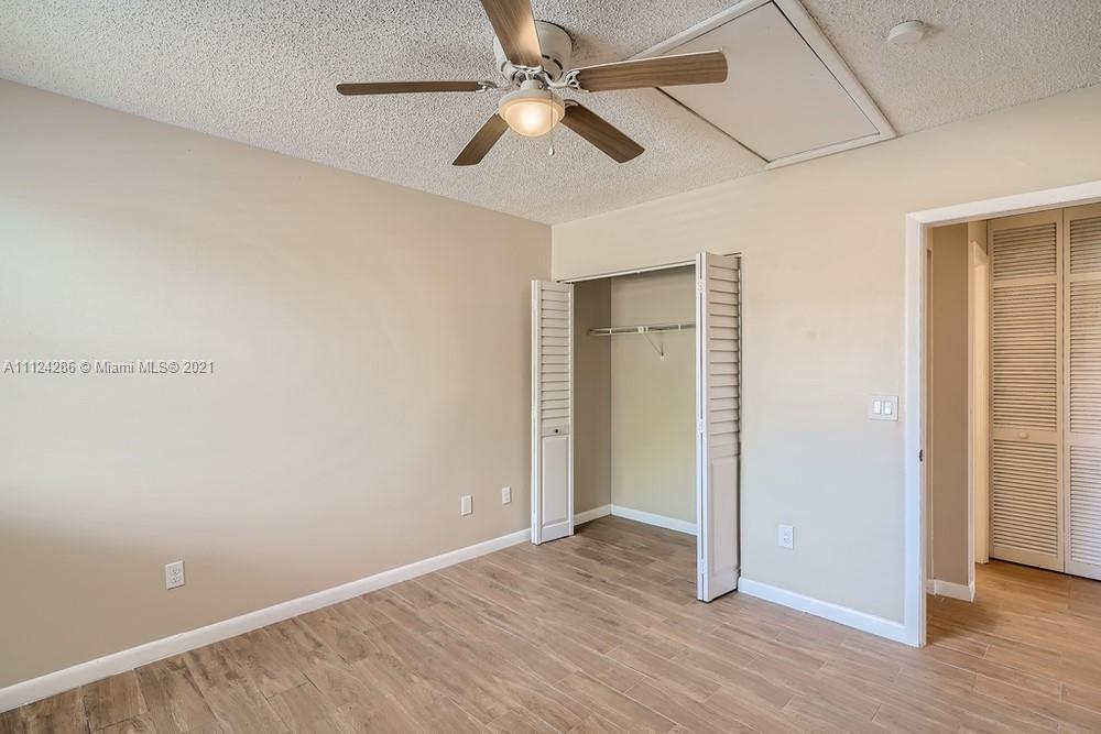 PEMBROKE LAKES SOUTH - Residential