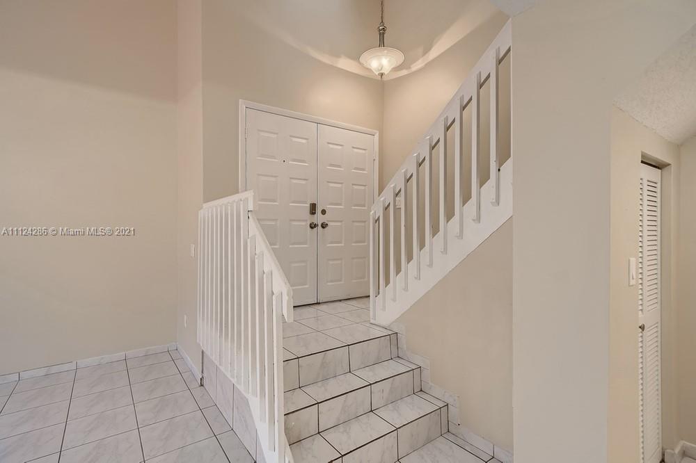 PEMBROKE LAKES SOUTH - Residential
