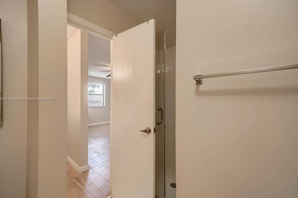 PEMBROKE LAKES SOUTH - Residential
