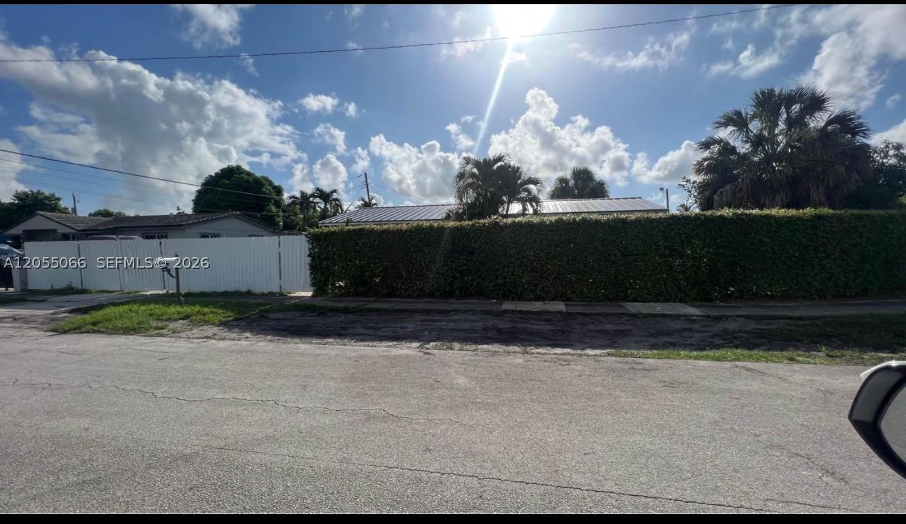 CAROL CITY RED ROAD MANOR - Residential Lease